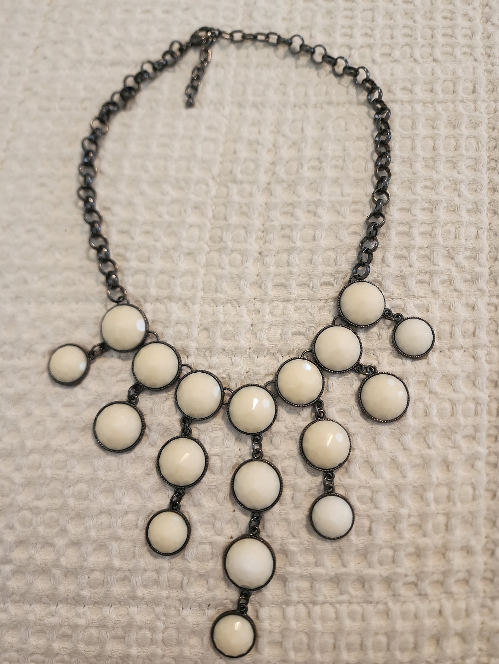 Cream Statement Bib Necklace Antiqued Goldtone Vintage Look Wedding Occasion